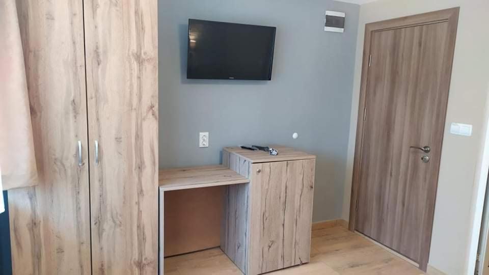Family Hotel Malibu 切尔诺莫雷茨 外观 照片